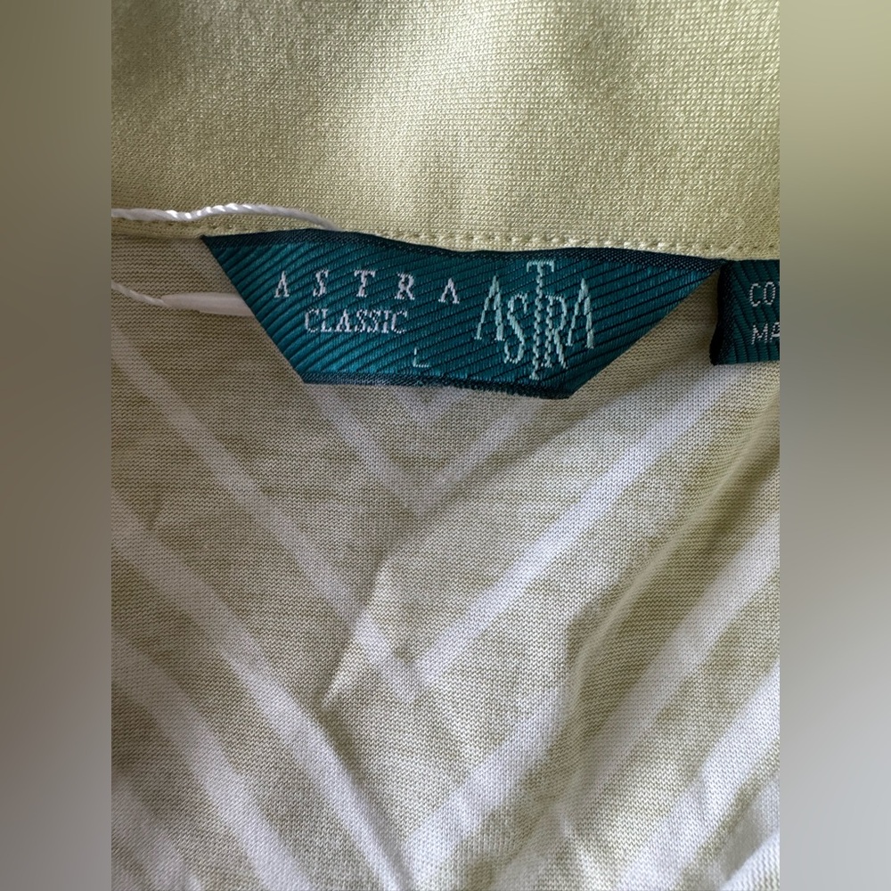 Astra classic NWT top - Picture 3 of 10